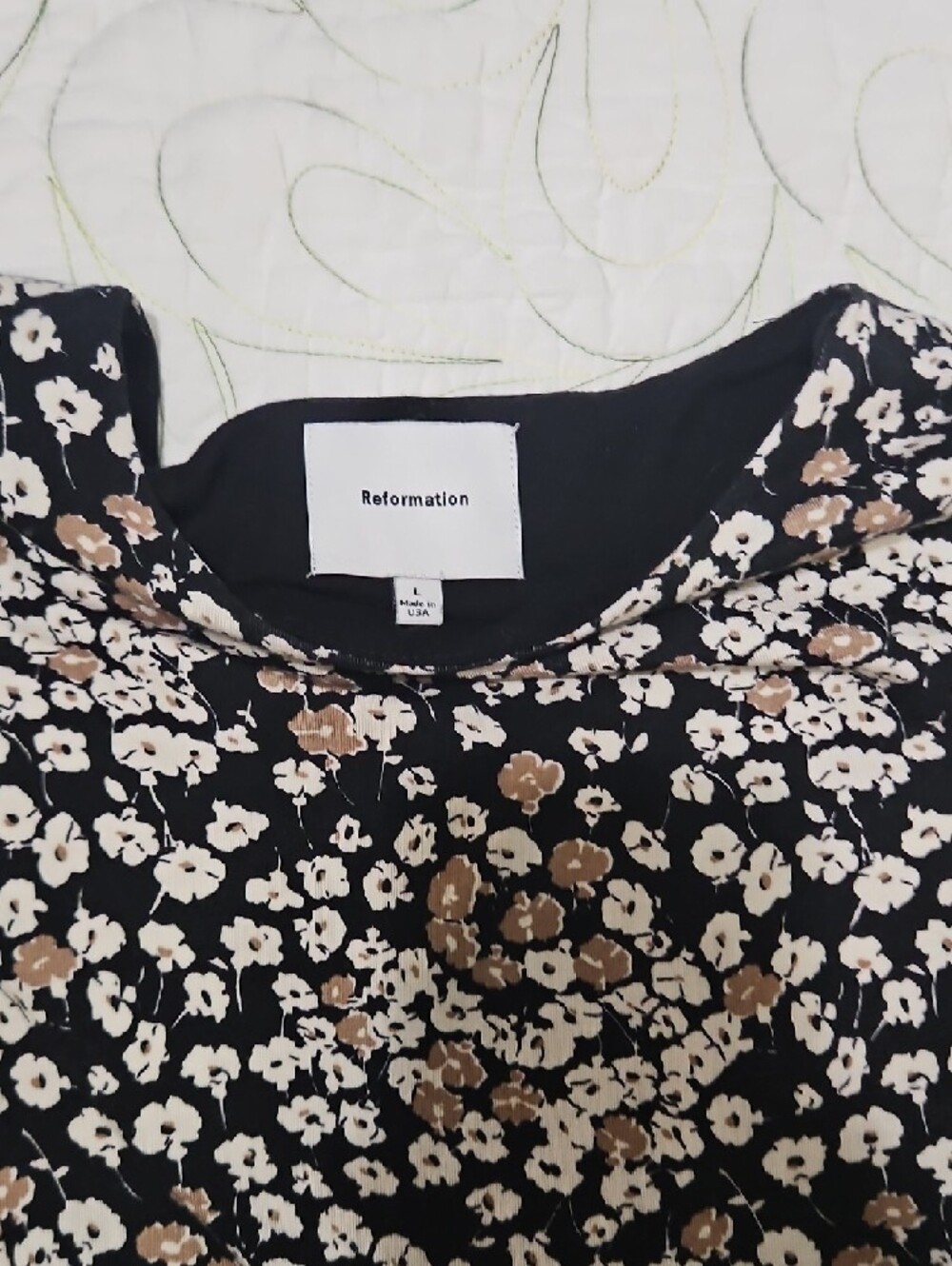 Reformation Black and Cream Floral Cap-Sleeve Mini Dress - Picture 4 of 6
